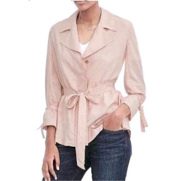 Banana Republic Jackets & Blazers - NWT Banana Republic Pink Belted Jacket. Size S